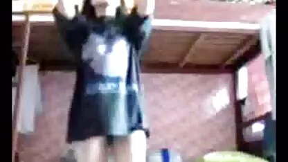 مثلية في سن المراهقة كس شقراء بالإصبع الملايو