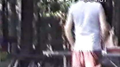 ويب في الحديقة مع الزوجة