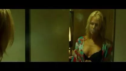 نيكول ب. فيديو