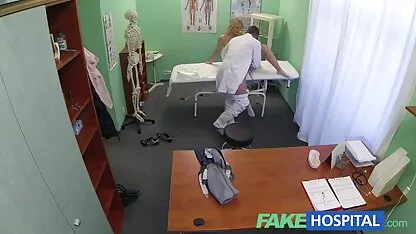 مهنة ناجحة أم شقراء وابنتها الجنس