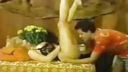 الجبهة نينا الجنس كس مشعر