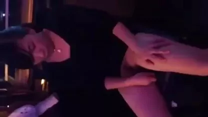 وقحة لطيف أحمر كس مارس الجنس