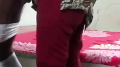 زوجة تمتص الحمار مع حزام على ويذهب الاباحية الحرة 4 الهزات له
